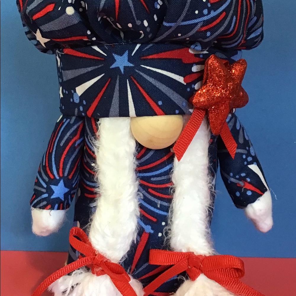 Patriotic gnome